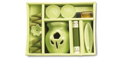 Aroma Set With A Ceramic Holder