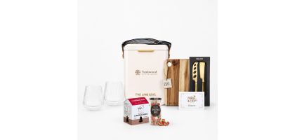 The Festive Edit Gift Set