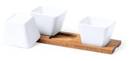 Appetizer tray with 3 bowls