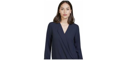 Lily Ladies Hi-Lo Blouse