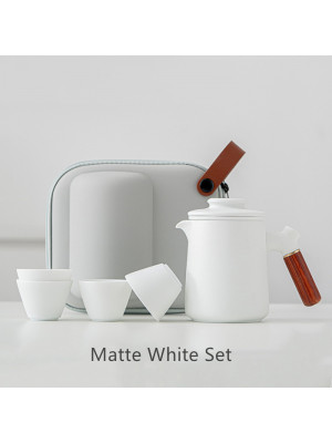 Teapot With Cups And Travel Bag