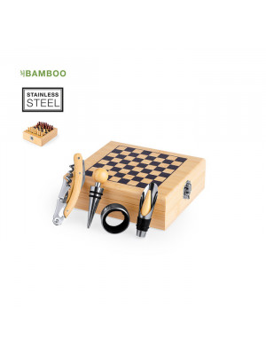 Paluk Wine Set with Chess Combination