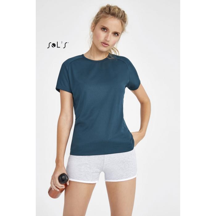 Sporty Women's Raglan Sleeve T-shirt