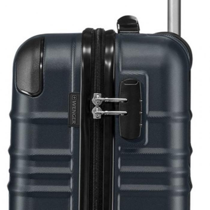Wenger Amplar Carry-On Hardside Case