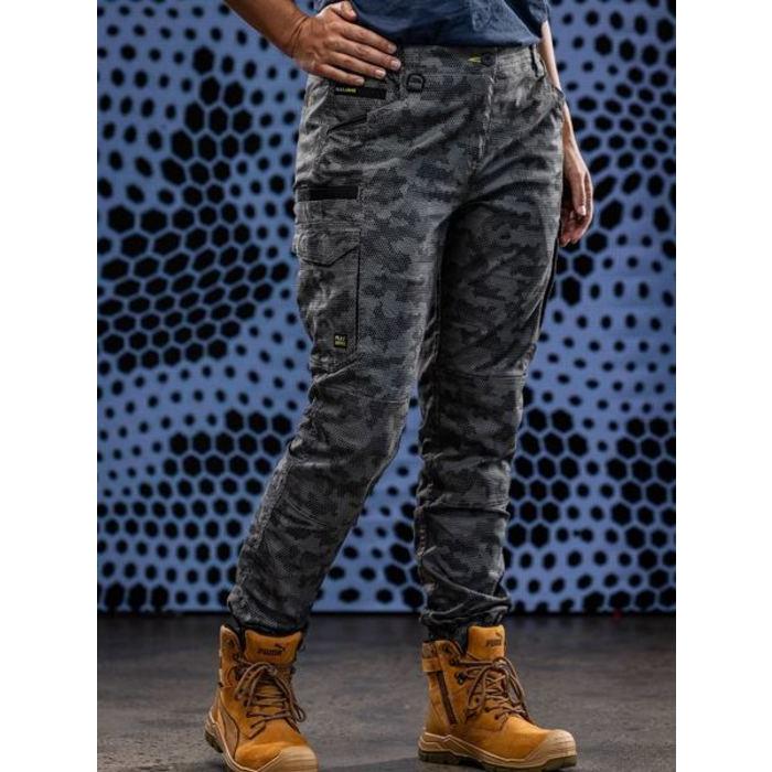 Womens FLX & Move Stretch Camo  Cargo Pants