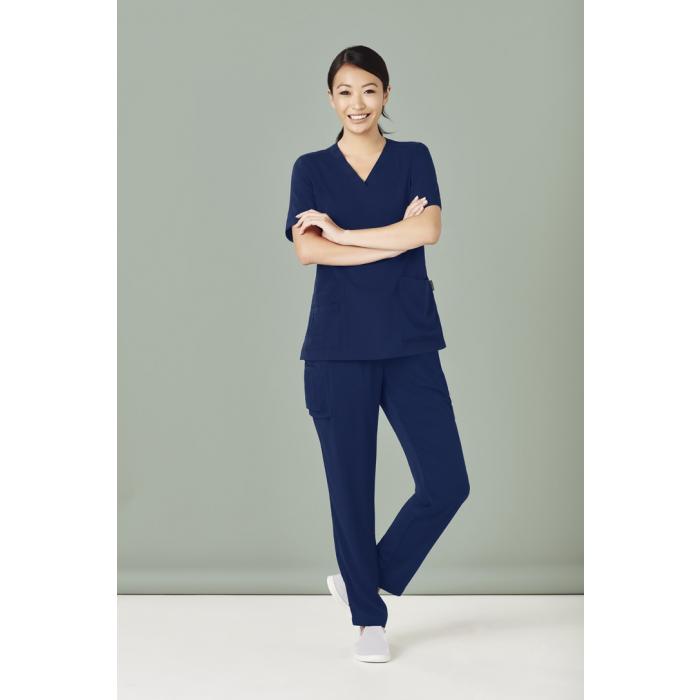 Womens Avery Multi-Pockets Slim Leg Pant