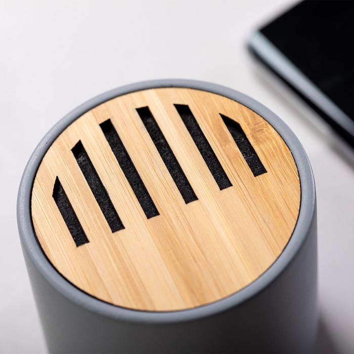 SPEAKER PILER